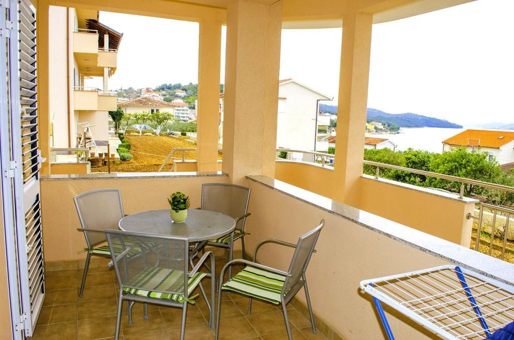 Apartments Zlatka Τρογκίρ Δωμάτιο φωτογραφία