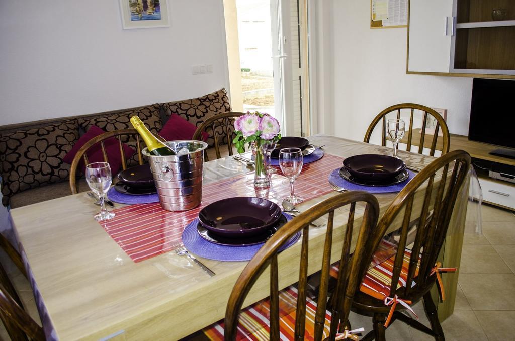 Apartments Zlatka Τρογκίρ Δωμάτιο φωτογραφία