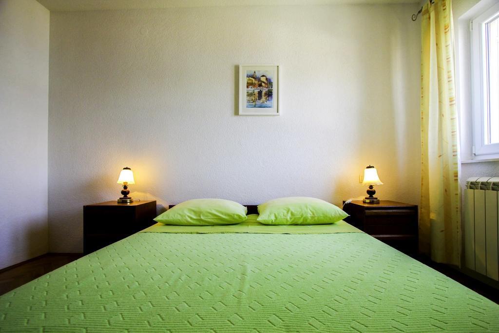 Apartments Zlatka Τρογκίρ Δωμάτιο φωτογραφία