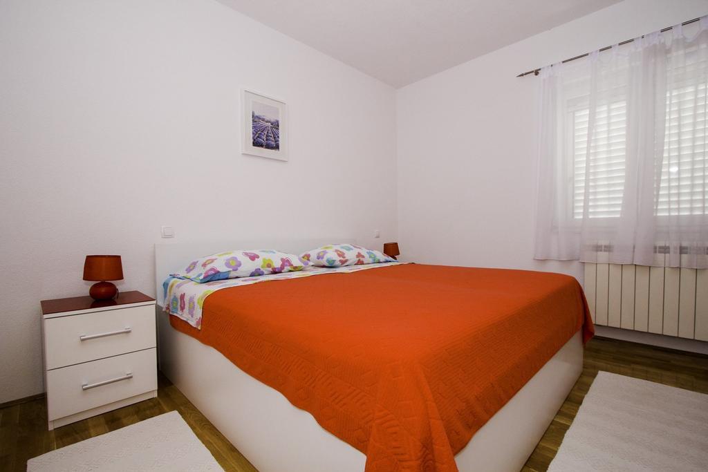 Apartments Zlatka Τρογκίρ Δωμάτιο φωτογραφία
